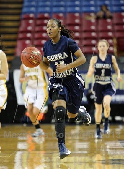 Thumbnail 3 in Pinewood vs Sierra Canyon (CIF State D5 Final) photogallery.
