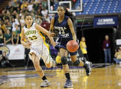 Thumbnail 1 in Pinewood vs Sierra Canyon (CIF State D5 Final) photogallery.