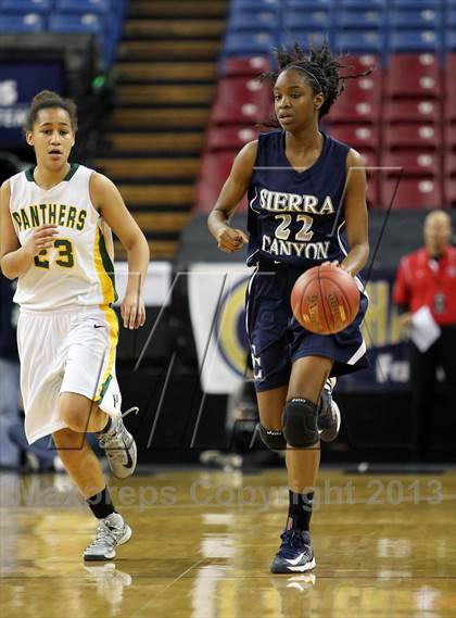Thumbnail 2 in Pinewood vs Sierra Canyon (CIF State D5 Final) photogallery.