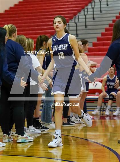 Thumbnail 2 in Danville vs. Tri-West Hendricks (Hendricks country Tournament) photogallery.