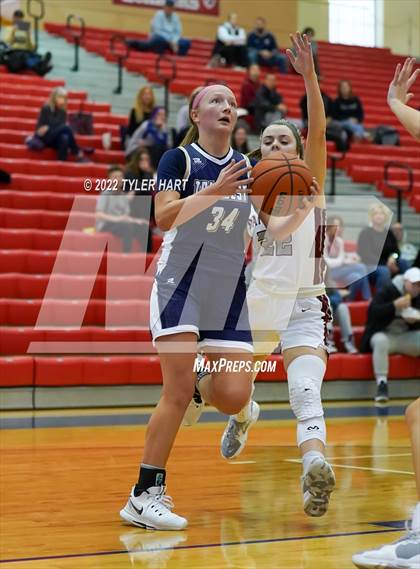 Thumbnail 1 in Danville vs. Tri-West Hendricks (Hendricks country Tournament) photogallery.