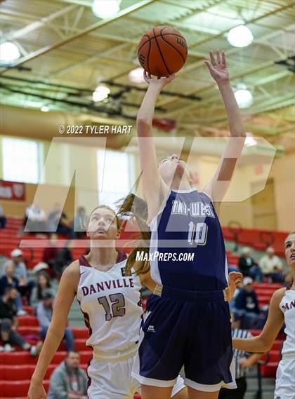 Thumbnail 2 in Danville vs. Tri-West Hendricks (Hendricks country Tournament) photogallery.