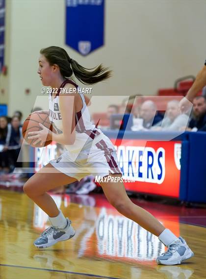 Thumbnail 2 in Danville vs. Tri-West Hendricks (Hendricks country Tournament) photogallery.