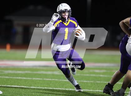 Thumbnail 2 in Clinton-Massie vs Bloom-Carroll (OHSAA D4 State Semi Final) photogallery.