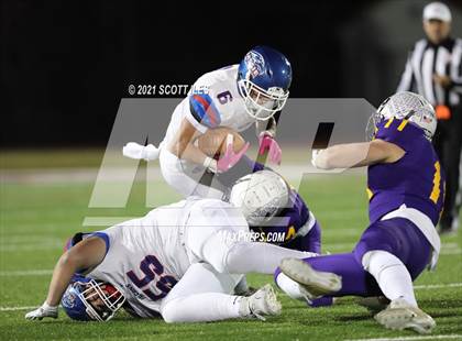 Thumbnail 1 in Clinton-Massie vs Bloom-Carroll (OHSAA D4 State Semi Final) photogallery.