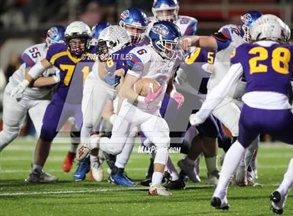 Thumbnail 1 in Clinton-Massie vs Bloom-Carroll (OHSAA D4 State Semi Final) photogallery.