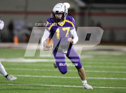 Thumbnail 1 in Clinton-Massie vs Bloom-Carroll (OHSAA D4 State Semi Final) photogallery.