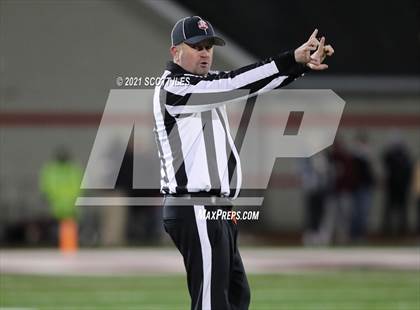 Thumbnail 3 in Clinton-Massie vs Bloom-Carroll (OHSAA D4 State Semi Final) photogallery.