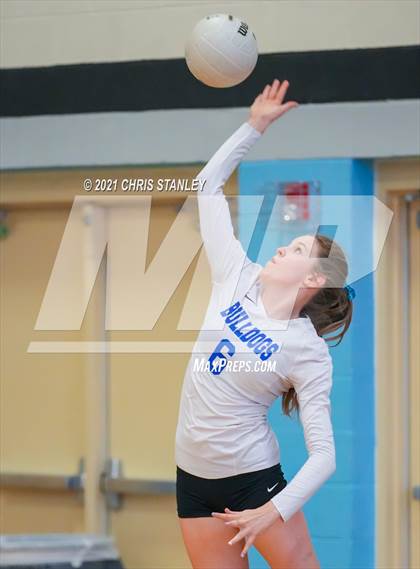 Thumbnail 2 in Buckeye vs Safford (Wolves Classic) photogallery.