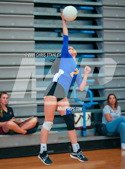 Thumbnail 2 in Buckeye vs Safford (Wolves Classic) photogallery.