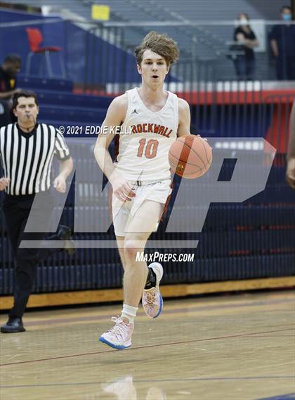 Thumbnail 2 in Keller Central vs. Rockwall (In-N-Out Tournament) photogallery.