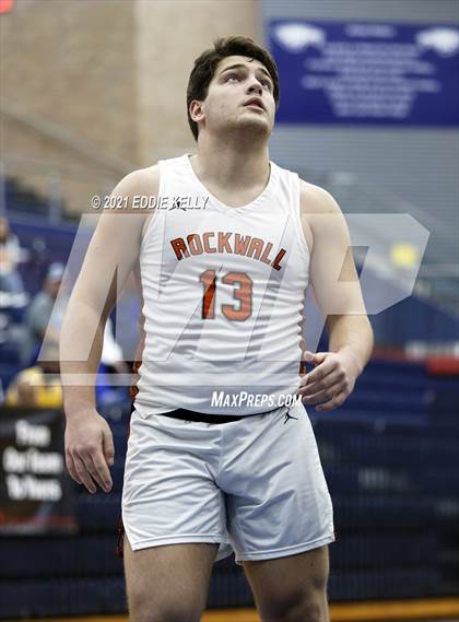 Thumbnail 1 in Keller Central vs. Rockwall (In-N-Out Tournament) photogallery.