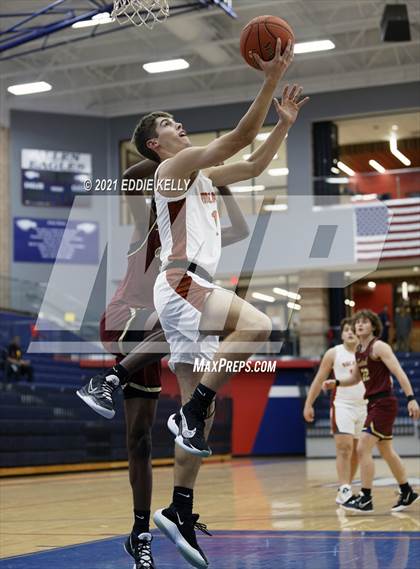 Thumbnail 3 in Keller Central vs. Rockwall (In-N-Out Tournament) photogallery.