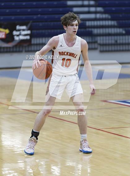 Thumbnail 3 in Keller Central vs. Rockwall (In-N-Out Tournament) photogallery.