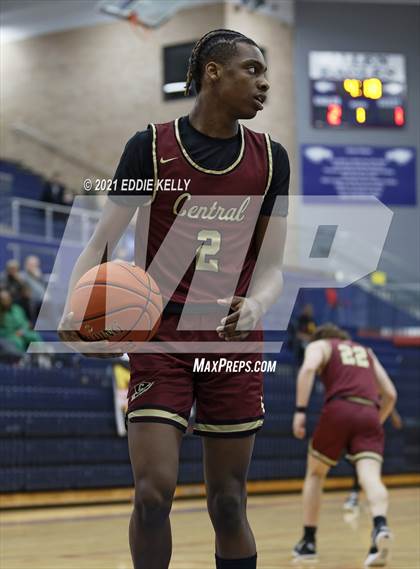 Thumbnail 3 in Keller Central vs. Rockwall (In-N-Out Tournament) photogallery.