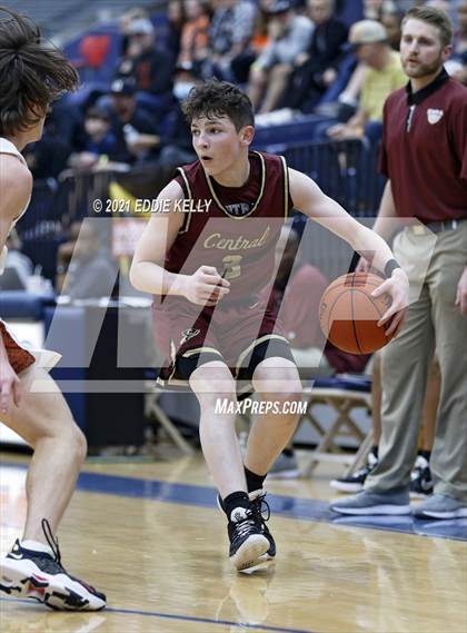 Thumbnail 2 in Keller Central vs. Rockwall (In-N-Out Tournament) photogallery.
