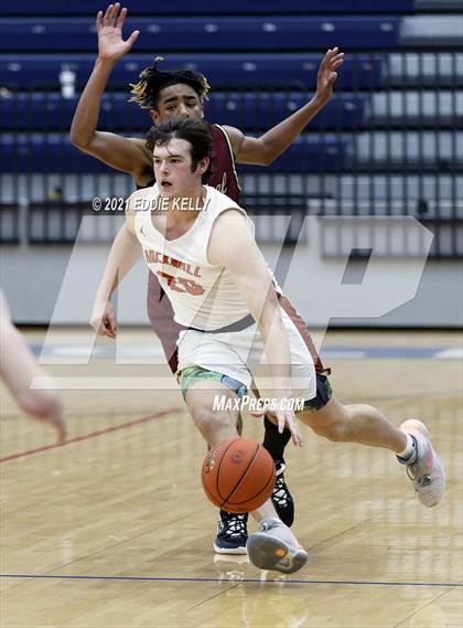Thumbnail 1 in Keller Central vs. Rockwall (In-N-Out Tournament) photogallery.