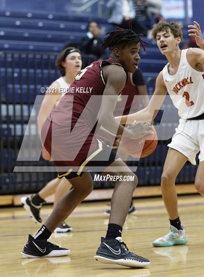 Thumbnail 3 in Keller Central vs. Rockwall (In-N-Out Tournament) photogallery.