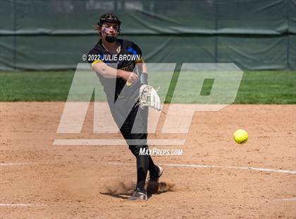 Thumbnail 2 in Castle vs. Pendleton Heights (Carmel Invitational) photogallery.