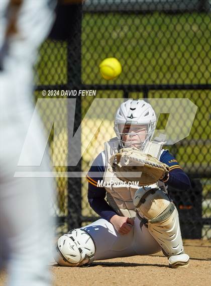 Thumbnail 1 in Mukwonago @ Kettle Moraine photogallery.