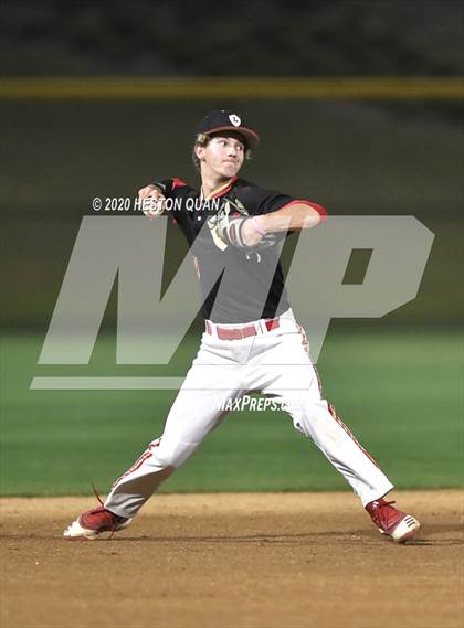 Thumbnail 2 in La Mirada vs. Orange Lutheran photogallery.