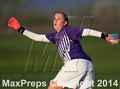 Thumbnail 3 in Green Mountain vs. Valor Christian (CHSAA 4A Quarterfinal) photogallery.