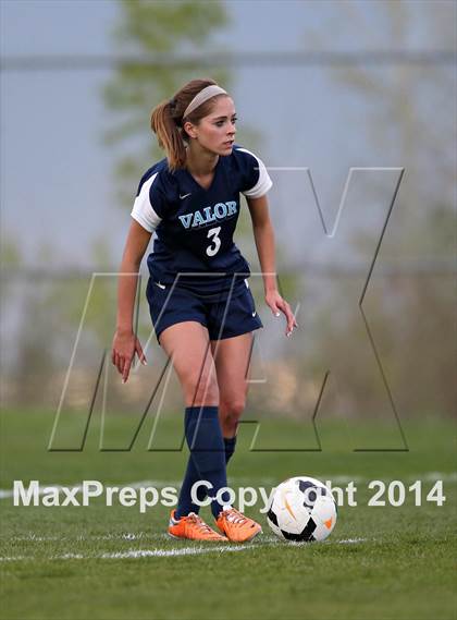 Thumbnail 3 in Green Mountain vs. Valor Christian (CHSAA 4A Quarterfinal) photogallery.