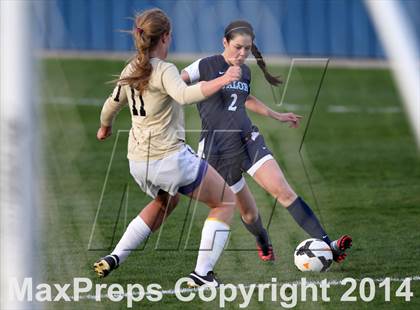 Thumbnail 2 in Green Mountain vs. Valor Christian (CHSAA 4A Quarterfinal) photogallery.