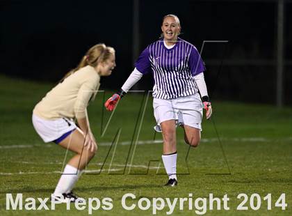 Thumbnail 3 in Green Mountain vs. Valor Christian (CHSAA 4A Quarterfinal) photogallery.