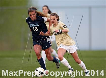 Thumbnail 3 in Green Mountain vs. Valor Christian (CHSAA 4A Quarterfinal) photogallery.