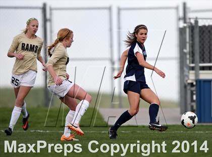 Thumbnail 3 in Green Mountain vs. Valor Christian (CHSAA 4A Quarterfinal) photogallery.