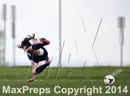 Thumbnail 3 in Green Mountain vs. Valor Christian (CHSAA 4A Quarterfinal) photogallery.