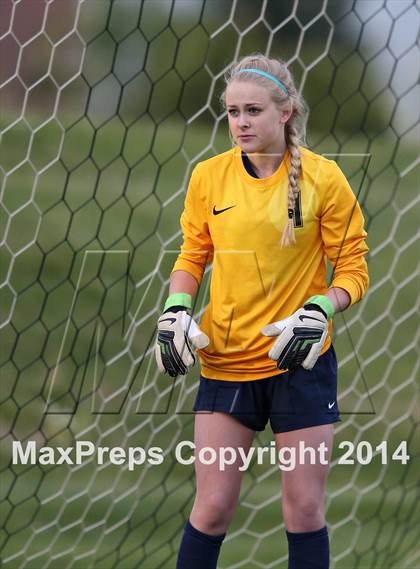 Thumbnail 2 in Green Mountain vs. Valor Christian (CHSAA 4A Quarterfinal) photogallery.