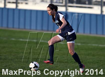 Thumbnail 2 in Green Mountain vs. Valor Christian (CHSAA 4A Quarterfinal) photogallery.