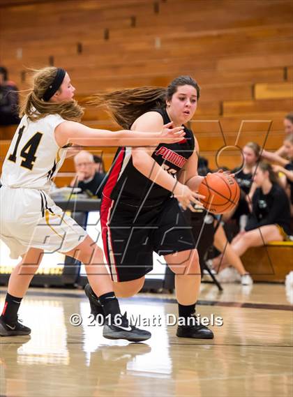 Thumbnail 3 in Pomona @ Arapahoe (CHSAA 5A First Round) photogallery.