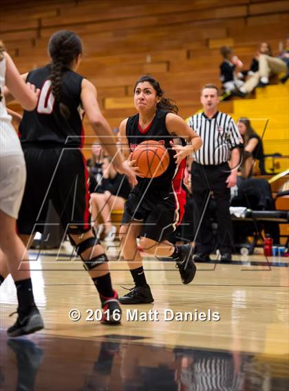 Thumbnail 3 in Pomona @ Arapahoe (CHSAA 5A First Round) photogallery.