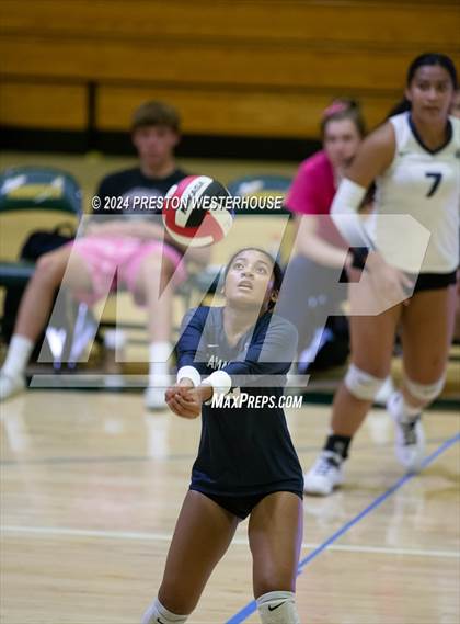 Thumbnail 2 in Camarillo @ Moorpark photogallery.