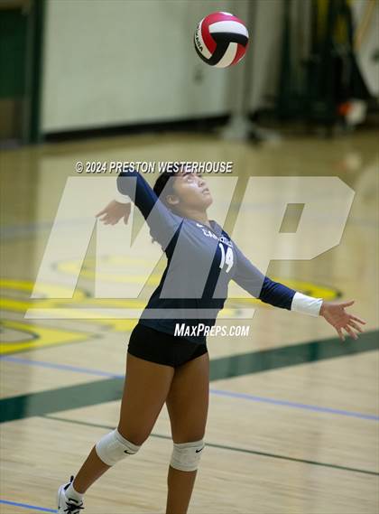 Thumbnail 3 in Camarillo @ Moorpark photogallery.