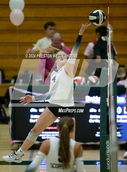 Thumbnail 2 in Camarillo @ Moorpark photogallery.