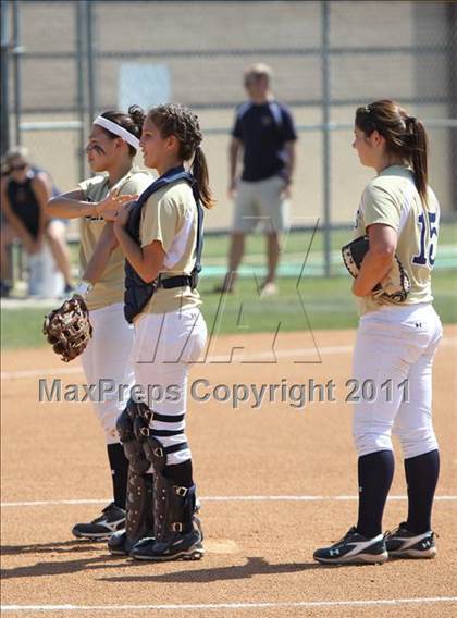 Thumbnail 2 in Round Rock vs. Klein Collins photogallery.