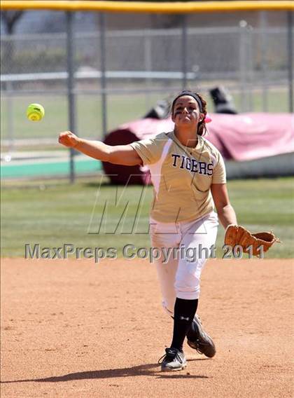 Thumbnail 1 in Round Rock vs. Klein Collins photogallery.