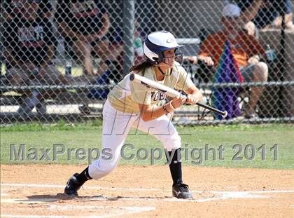 Thumbnail 3 in Round Rock vs. Klein Collins photogallery.