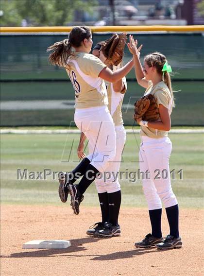 Thumbnail 1 in Round Rock vs. Klein Collins photogallery.