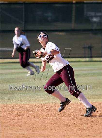 Thumbnail 3 in Round Rock vs. Klein Collins photogallery.