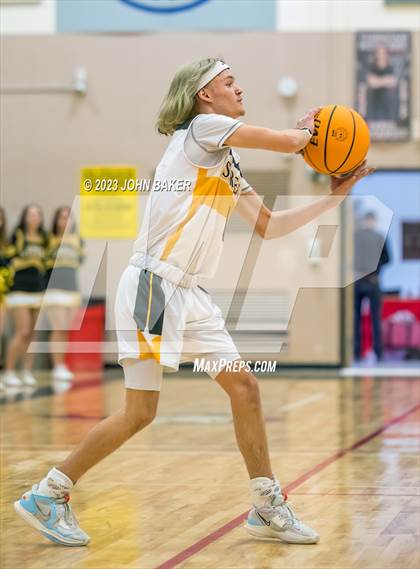 Thumbnail 2 in Mineral County vs. Lund (NIAA 1A Central Finals) photogallery.