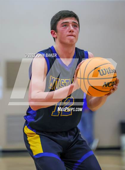 Thumbnail 1 in Mineral County vs. Lund (NIAA 1A Central Finals) photogallery.