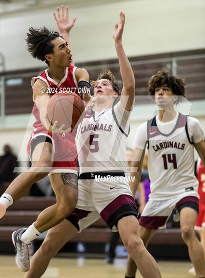 Thumbnail 3 in Mills vs Santa Cruz (Joe Schram Classic) photogallery.