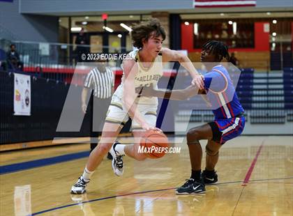 Thumbnail 1 in Amarillo vs. Parkview (In-N-Out Tournament) photogallery.