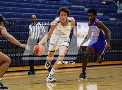 Thumbnail 2 in Amarillo vs. Parkview (In-N-Out Tournament) photogallery.