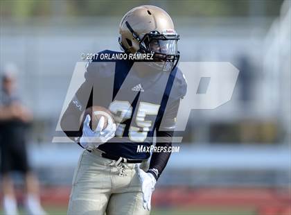 Thumbnail 2 in La Jolla @ Mater Dei Catholic photogallery.
